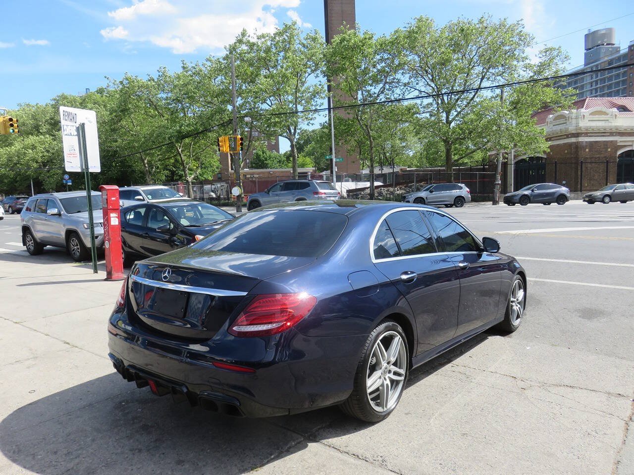 Used 2018 Mercedes-Benz E 300 4MATIC w/ Premium 1 Package image 4