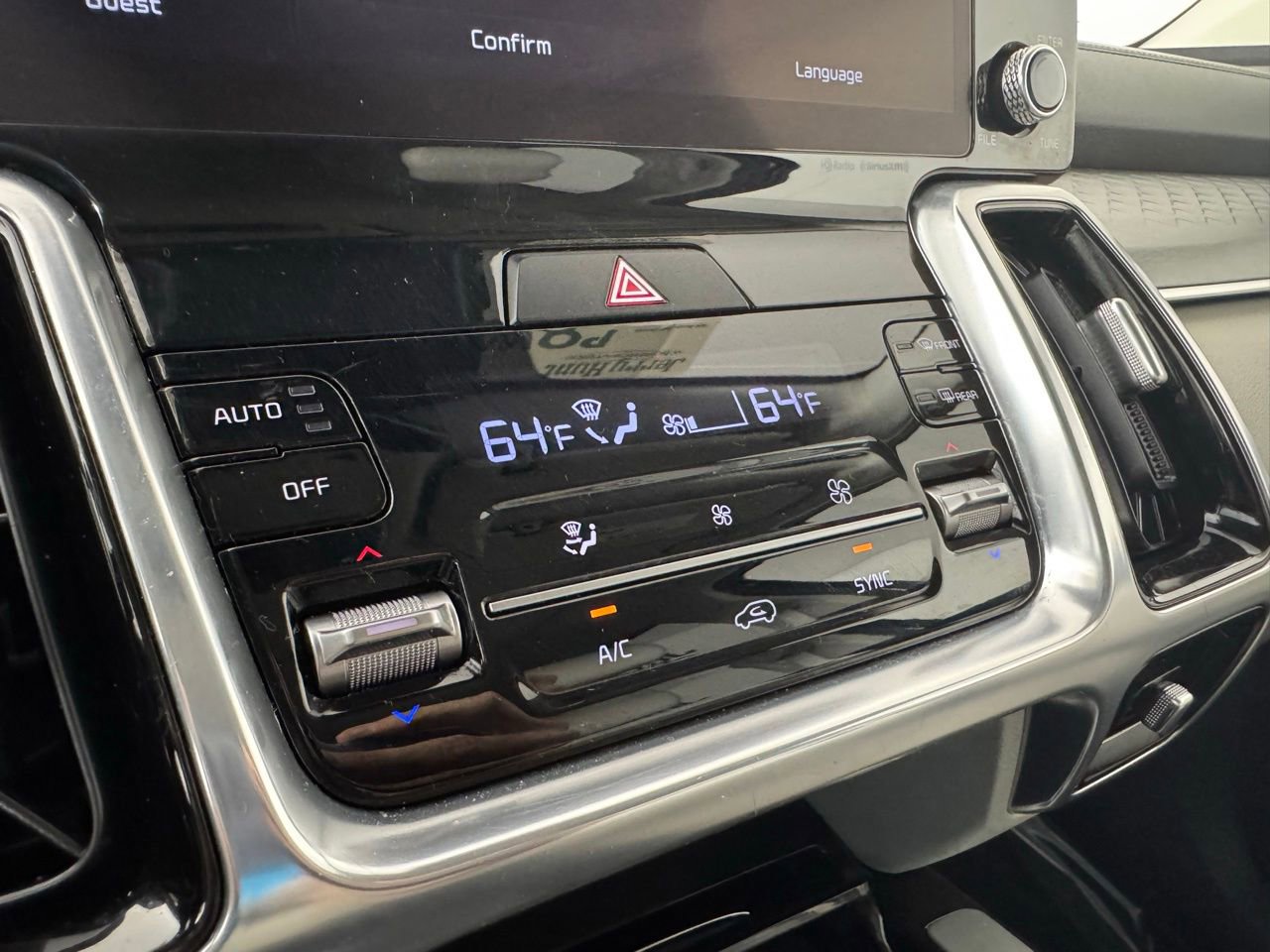 Used 2023 Kia Sorento SX image 17