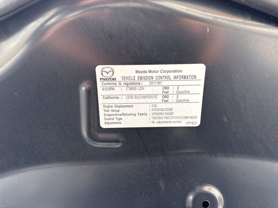 Used 2017 MAZDA MAZDA3 Grand Touring image 38