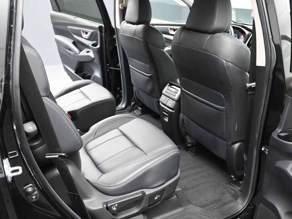 Used 2023 Subaru Ascent Limited image 13
