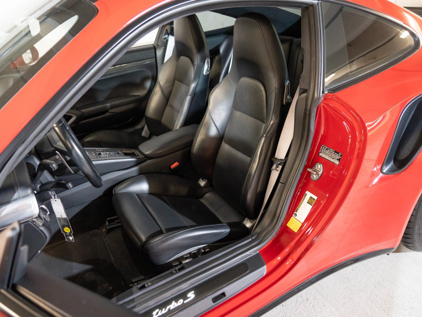 Certified 2019 Porsche 911 Turbo S AWD/4WD image 5