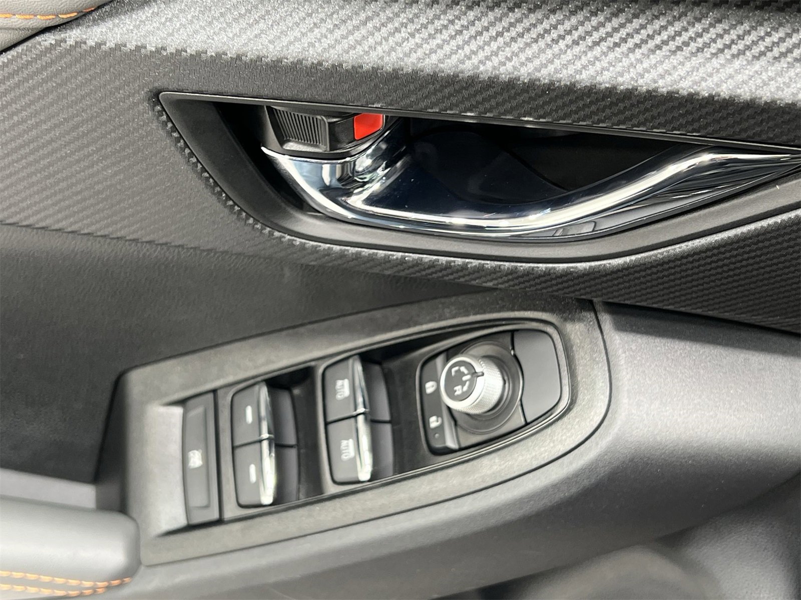 Certified 2025 Subaru Crosstrek 2.5i Limited w/ Crosstrek Mirror Package image 13