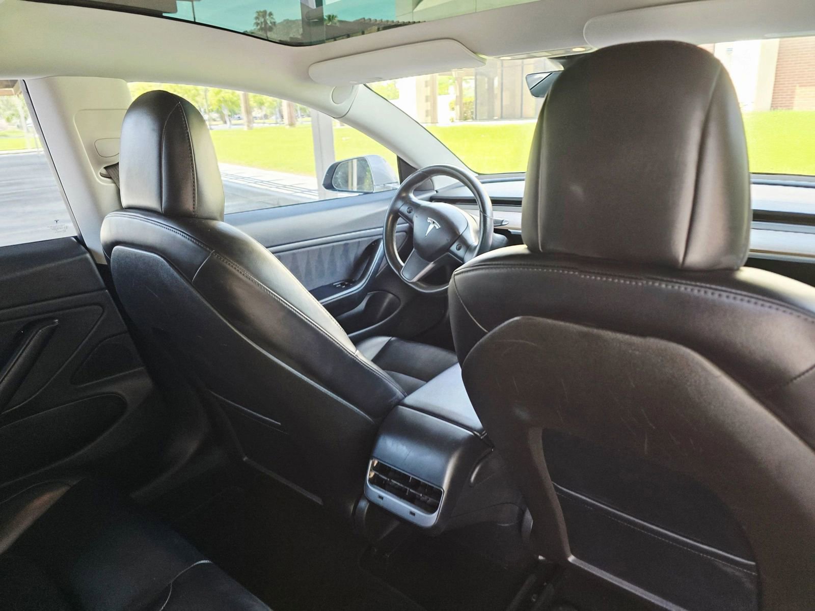 Used 2017 Tesla Model 3 Long Range RWD image 32