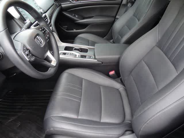 Used 2019 Honda Accord Touring image 6