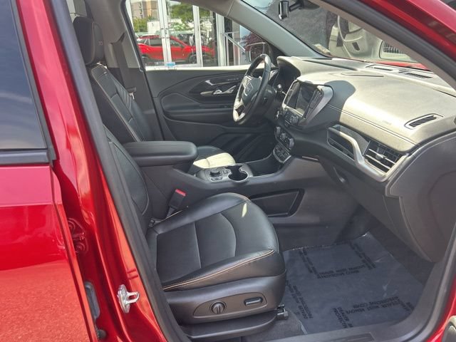 Used 2024 GMC Terrain AT4 w/ Infotainment Package II AWD/4WD image 15