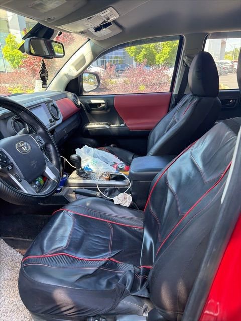 Used 2018 Toyota Tacoma SR5 image 3