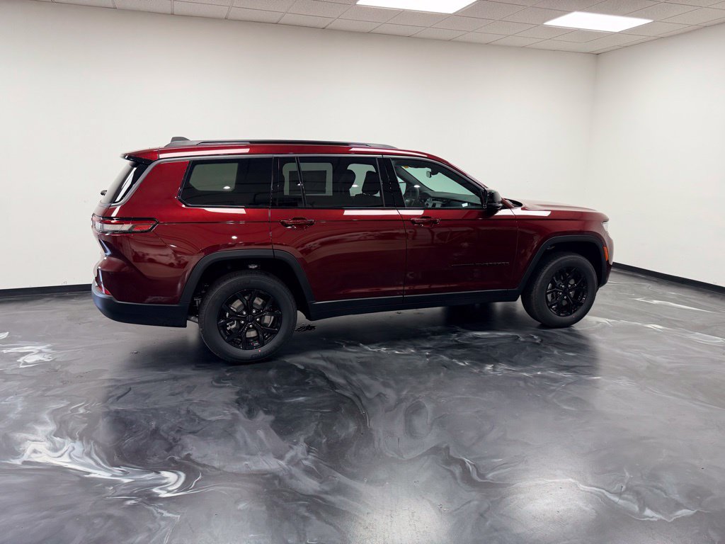 New 2026 Jeep Grand Cherokee L 4WD image 8
