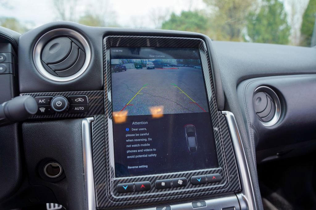 Used 2010 Nissan GT-R Premium image 25