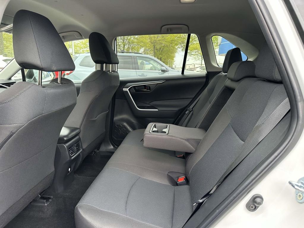 Used 2025 Toyota RAV4 LE FWD image 9