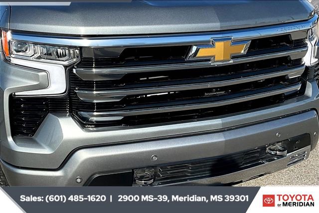 Used 2024 Chevrolet Silverado 1500 High Country w/ Technology Package image 21