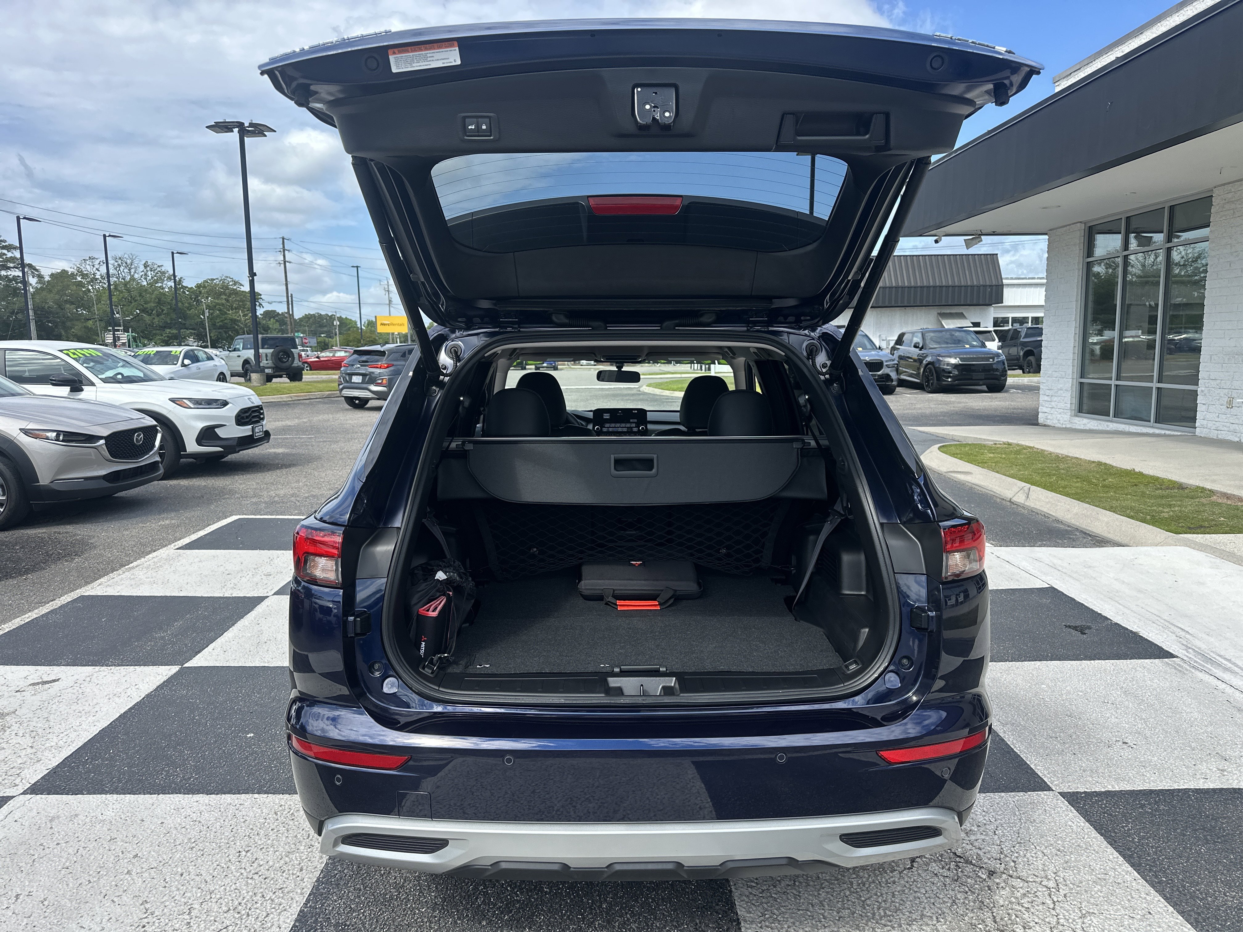 Used 2024 Mitsubishi Outlander SE AWD/4WD image 5