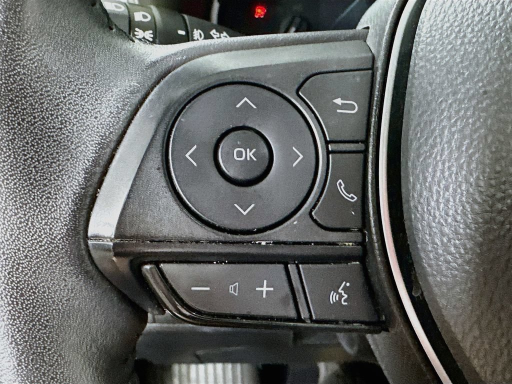 Used 2025 Toyota RAV4 XLE Premium FWD image 22