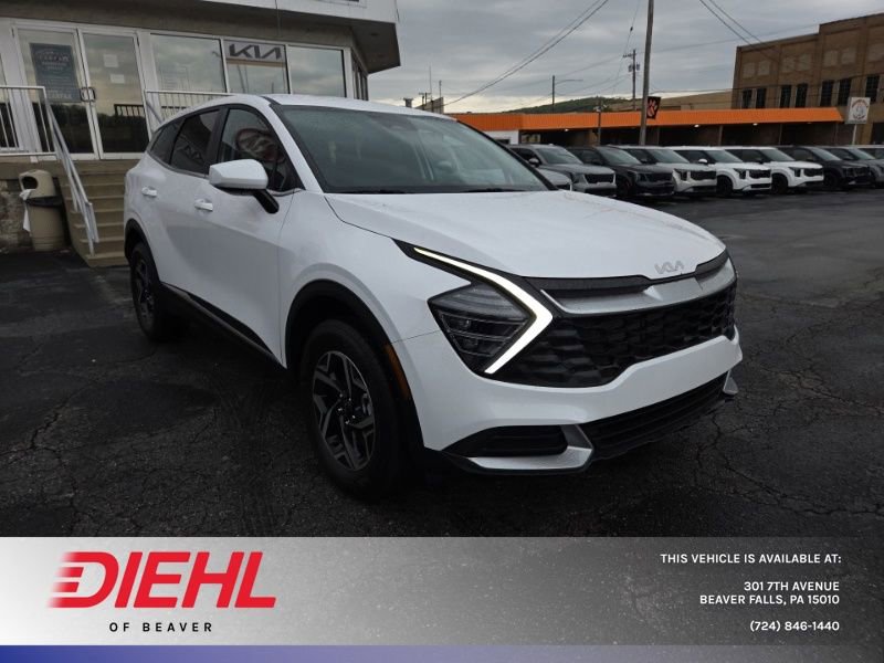 Used 2025 Kia Sportage LX AWD/4WD image 1