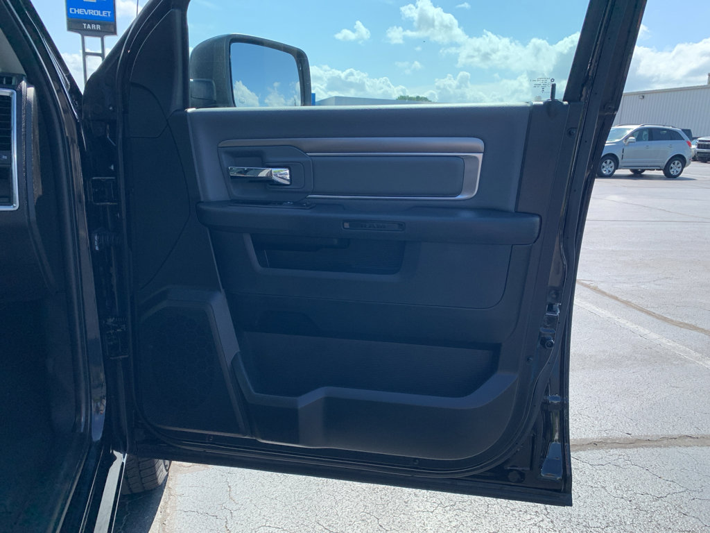 Used 2024 RAM 1500 Classic SLT image 29