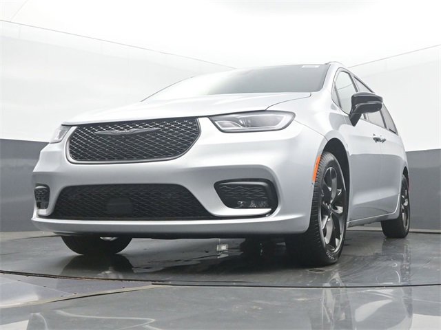 New 2026 Chrysler Pacifica Select image 46