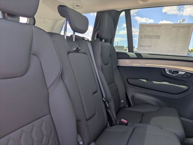New 2026 Volvo XC90 T8 Plus w/ Protection Package Premier AWD/4WD image 13