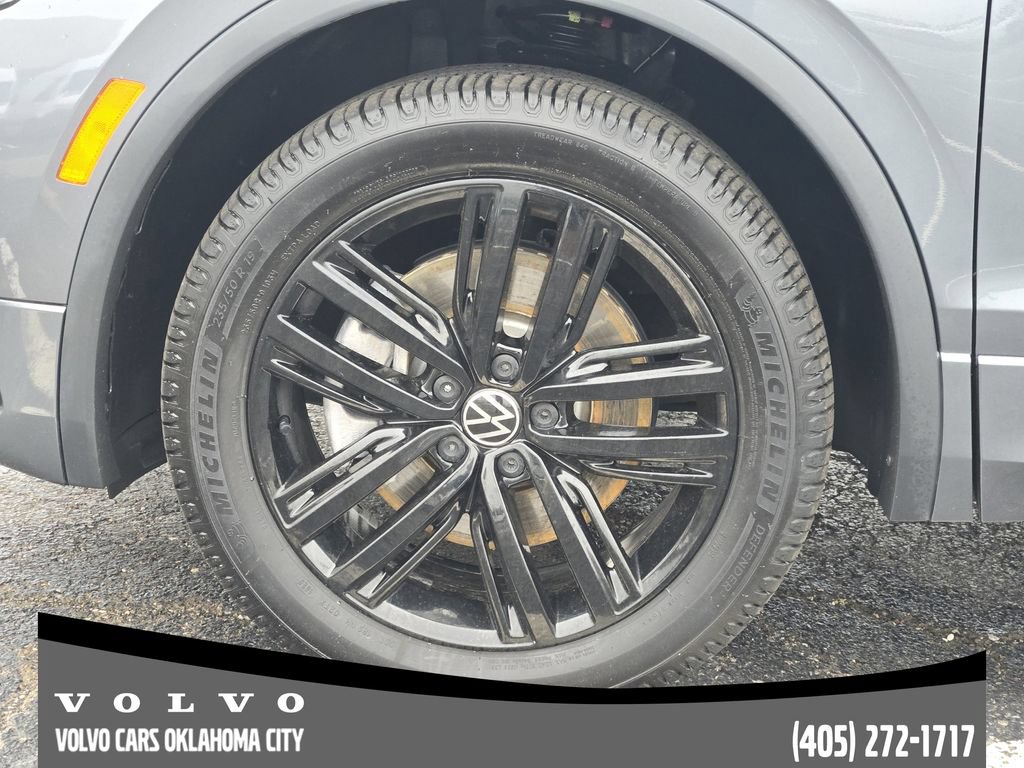 Used 2022 Volkswagen Tiguan SE R-Line AWD/4WD image 9