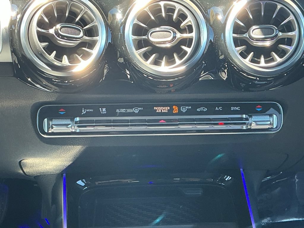 New 2026 Mercedes-Benz GLB 250 4MATIC image 28