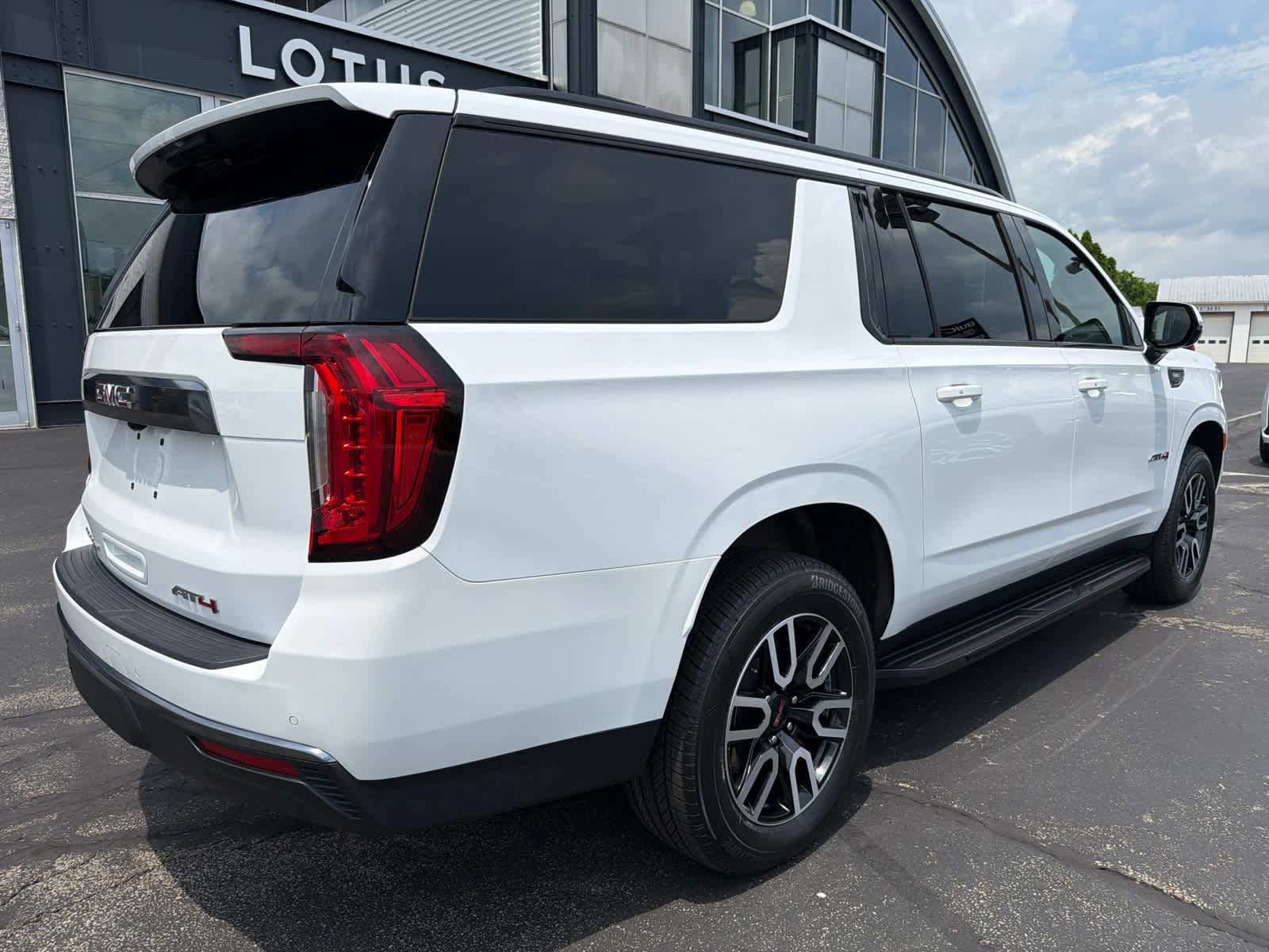 Used 2024 GMC Yukon XL AT4 w/ Max Trailering Package AWD/4WD image 14