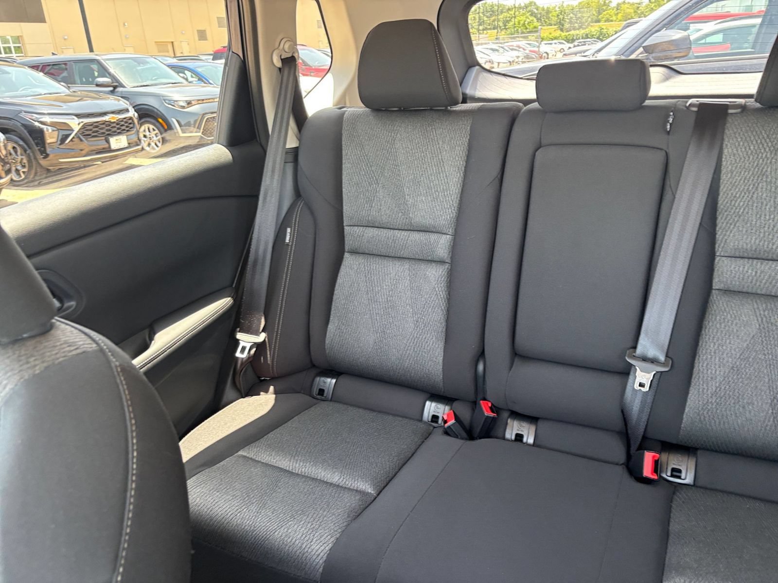 Used 2026 Nissan Rogue SV FWD image 41