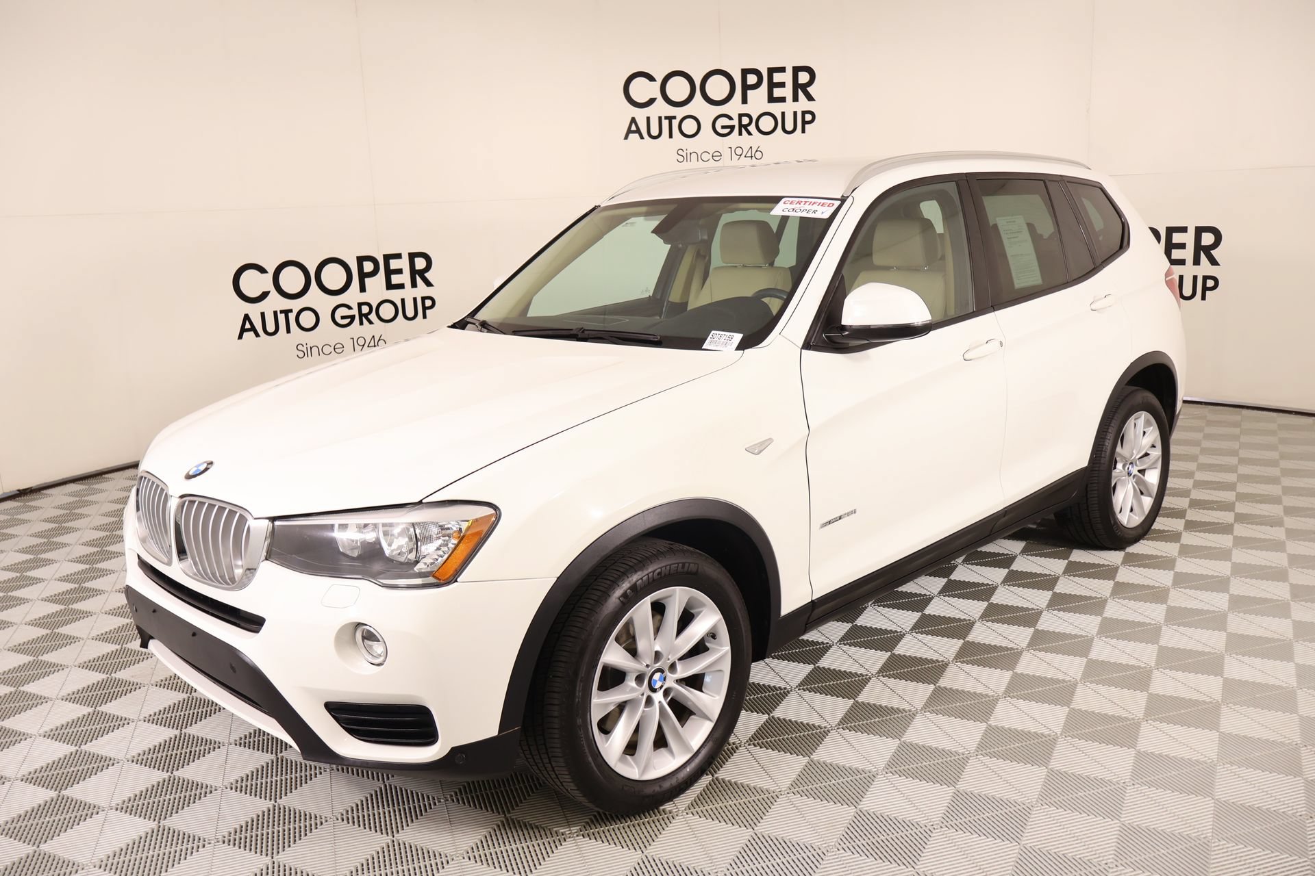 Used 2017 BMW X3 sDrive28i RWD image 10
