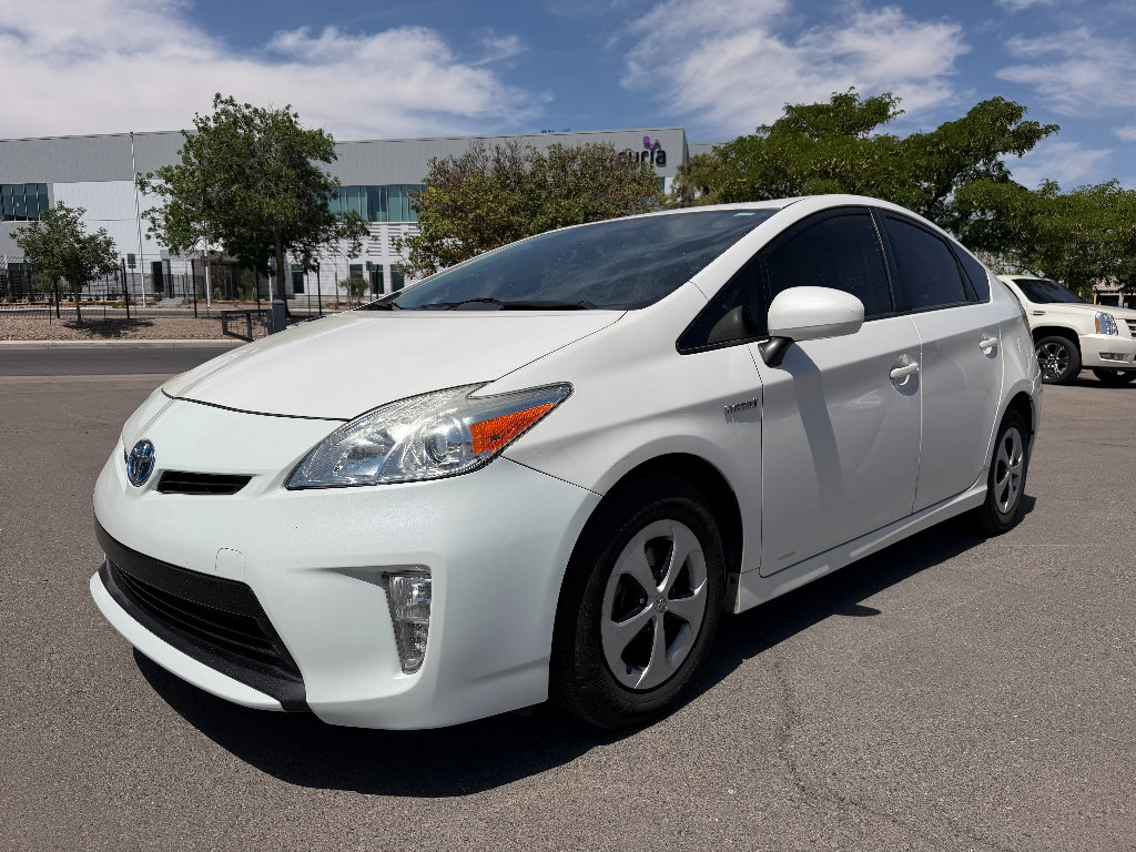 Used 2012 Toyota Prius Two FWD image 1