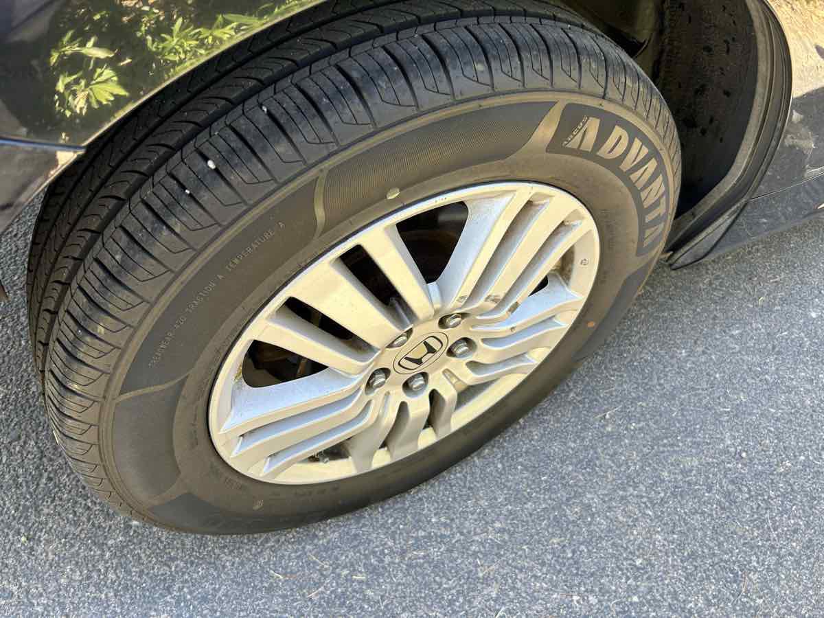 Used 2012 Honda Crosstour EX image 28