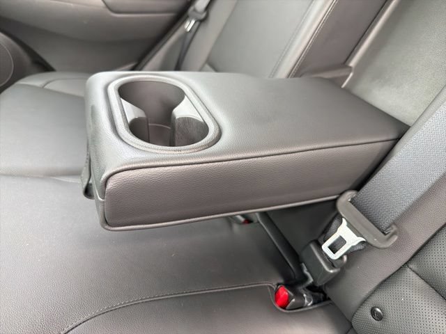 Used 2022 Hyundai Kona Limited AWD/4WD image 27
