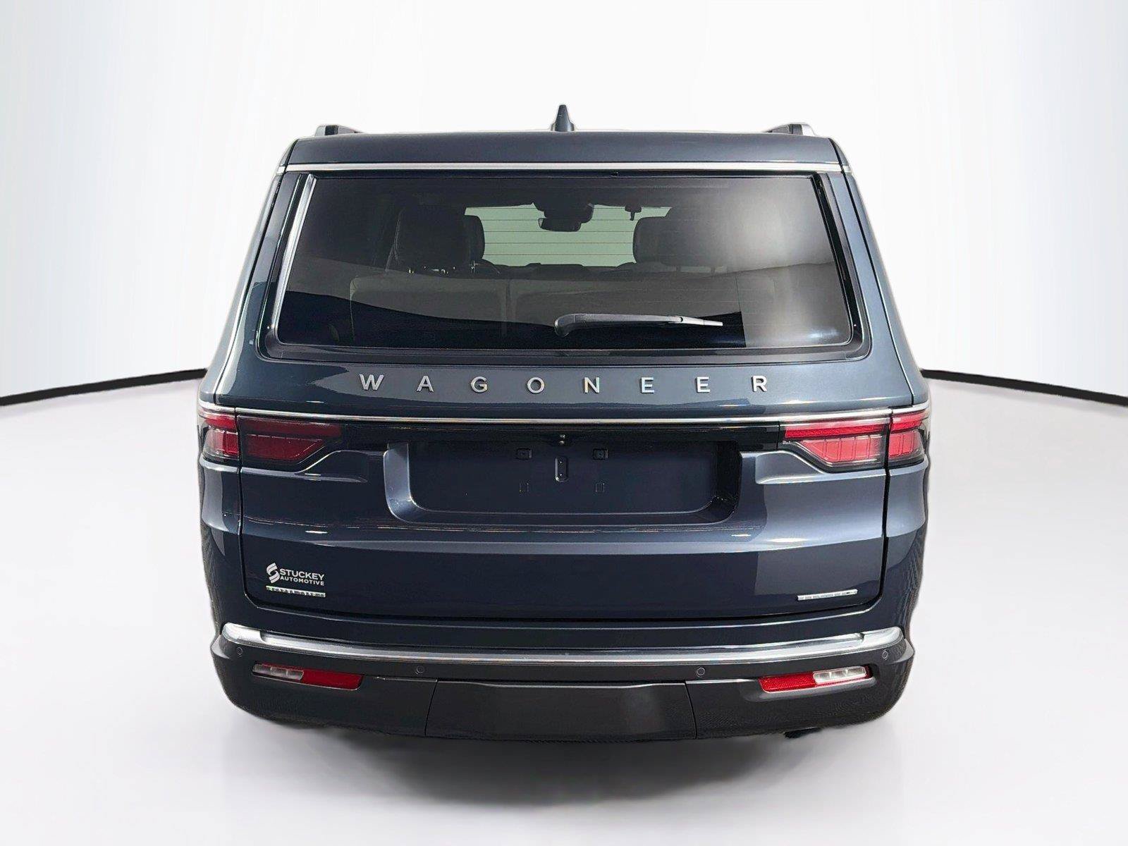 Used 2022 Jeep Wagoneer Series I AWD/4WD image 10
