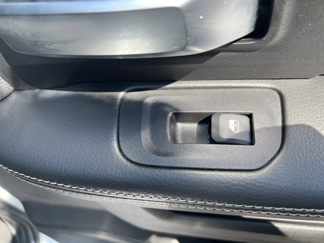 Used 2025 RAM 2500 Big Horn image 12