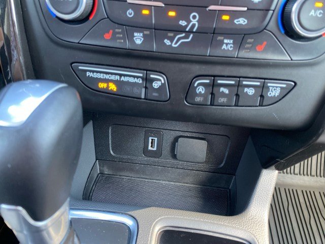 Used 2017 Ford Escape Titanium w/ Equipment Group 301A AWD/4WD image 15