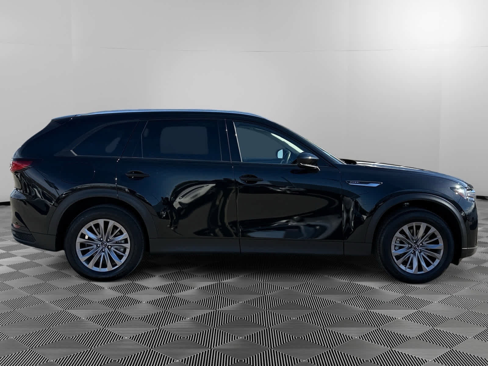 Used 2025 MAZDA CX-90 Plug-In Hybrid w/ Preferred image 6