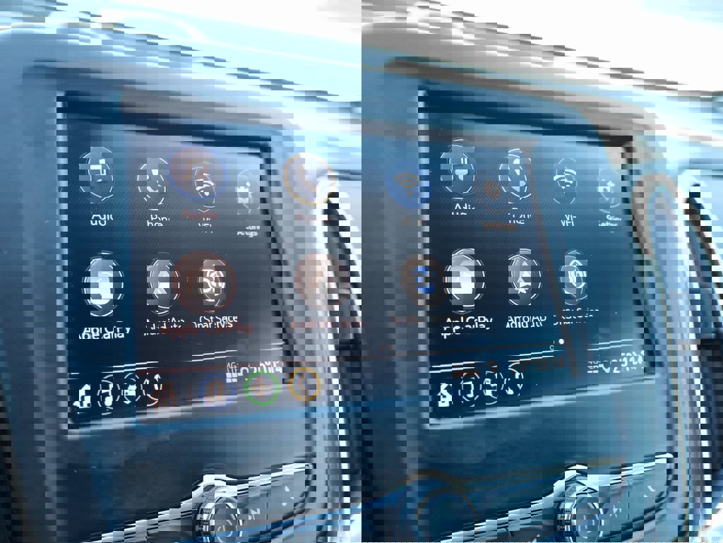 Used 2021 Chevrolet Equinox LT image 36