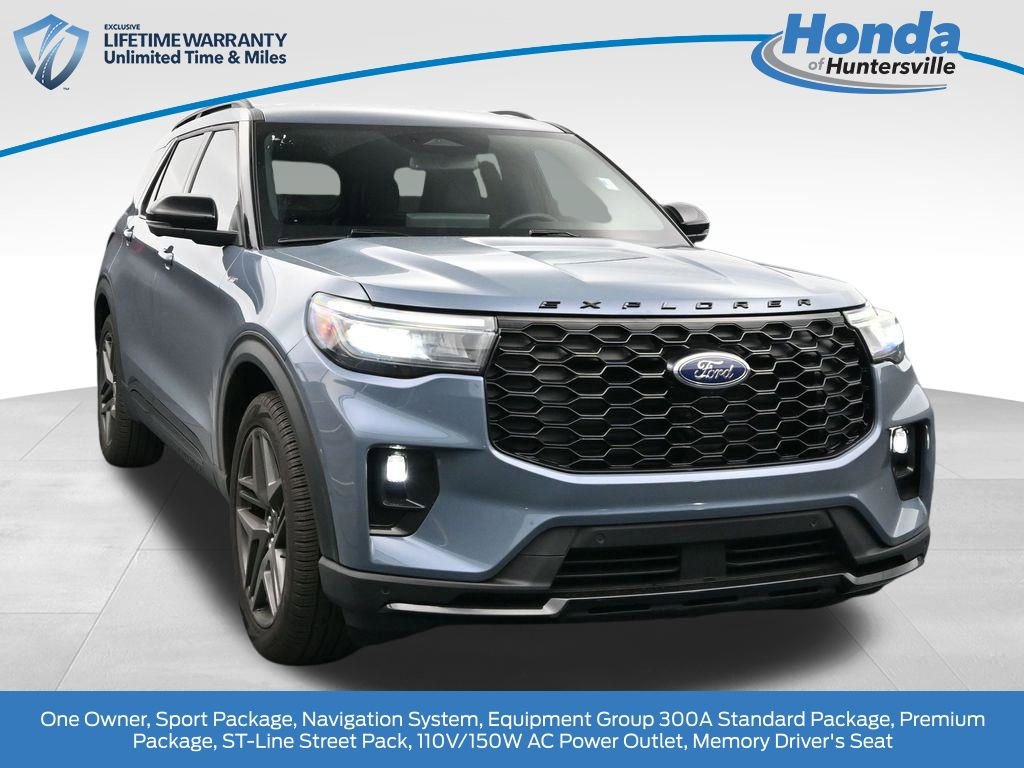Used 2025 Ford Explorer ST-Line w/ Premium Package RWD image 1