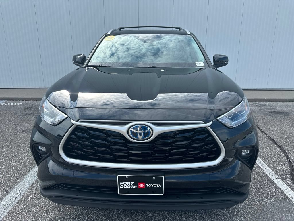 Used 2023 Toyota Highlander Bronze Edition AWD/4WD image 11