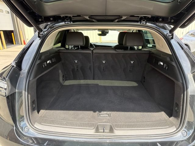 Used 2023 Buick Envision Avenir AWD/4WD image 11