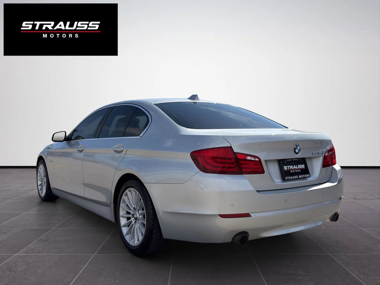Used 2012 BMW 535i Sedan image 10