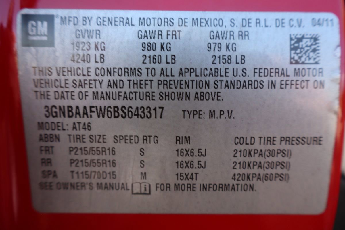 Used 2011 Chevrolet HHR LS image 43