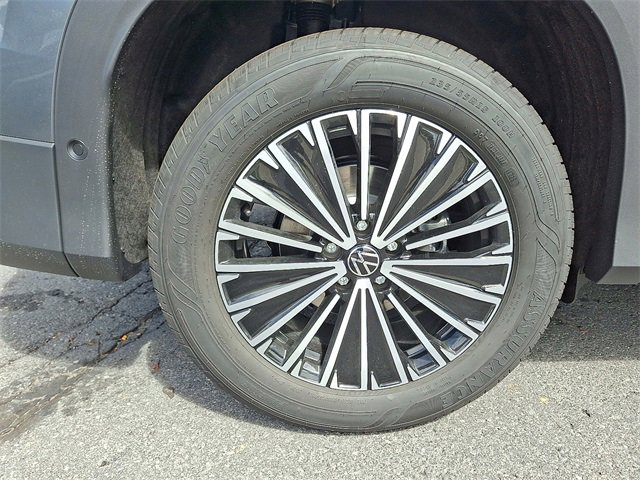 New 2025 Volkswagen Tiguan S image 11