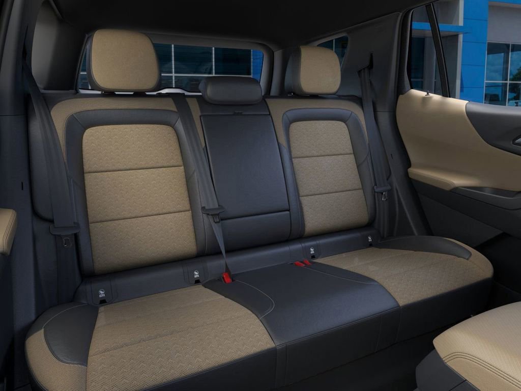 New 2025 Chevrolet Equinox ACTIV w/ Safety and Technology Package image 17