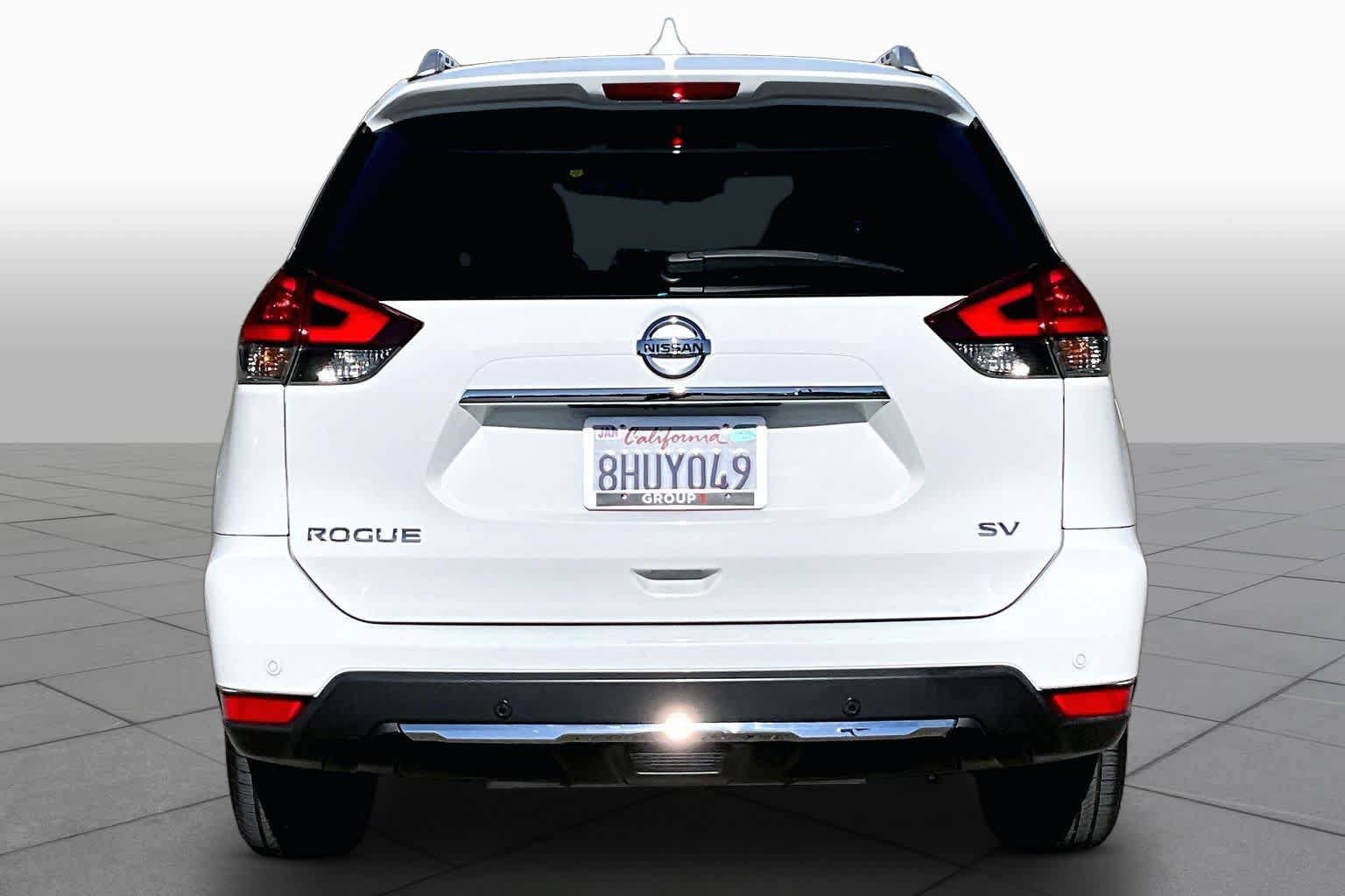 Used 2019 Nissan Rogue SV FWD image 4
