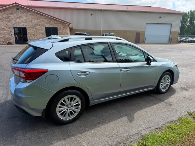 Used 2017 Subaru Impreza 2.0i Premium AWD/4WD image 4