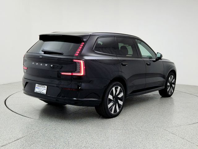 New 2025 Volvo EX90 Plus image 5