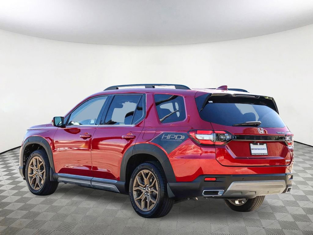 Used 2024 Honda Pilot Touring image 6