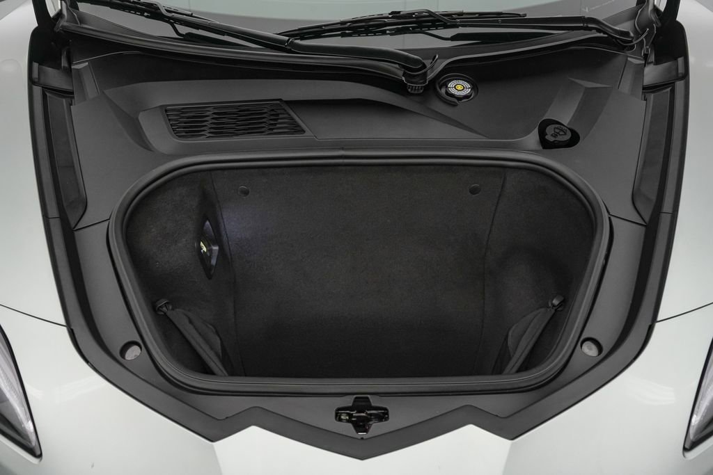 Used 2022 Chevrolet Corvette Stingray Premium Conv w/ Z51 Performance Package RWD image 15