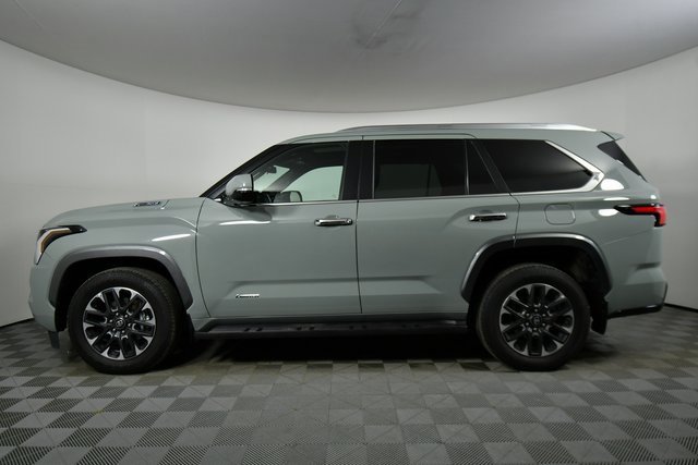 Used 2025 Toyota Sequoia Limited image 16