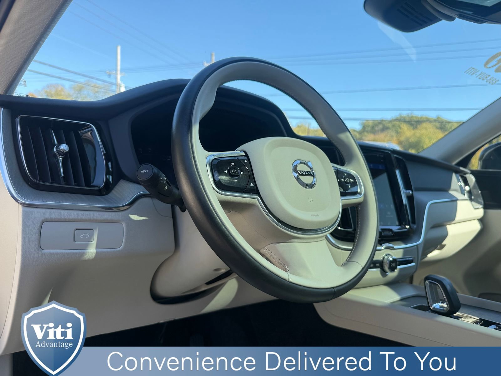 Certified 2023 Volvo XC60 B5 Plus w/ Climate Package image 17