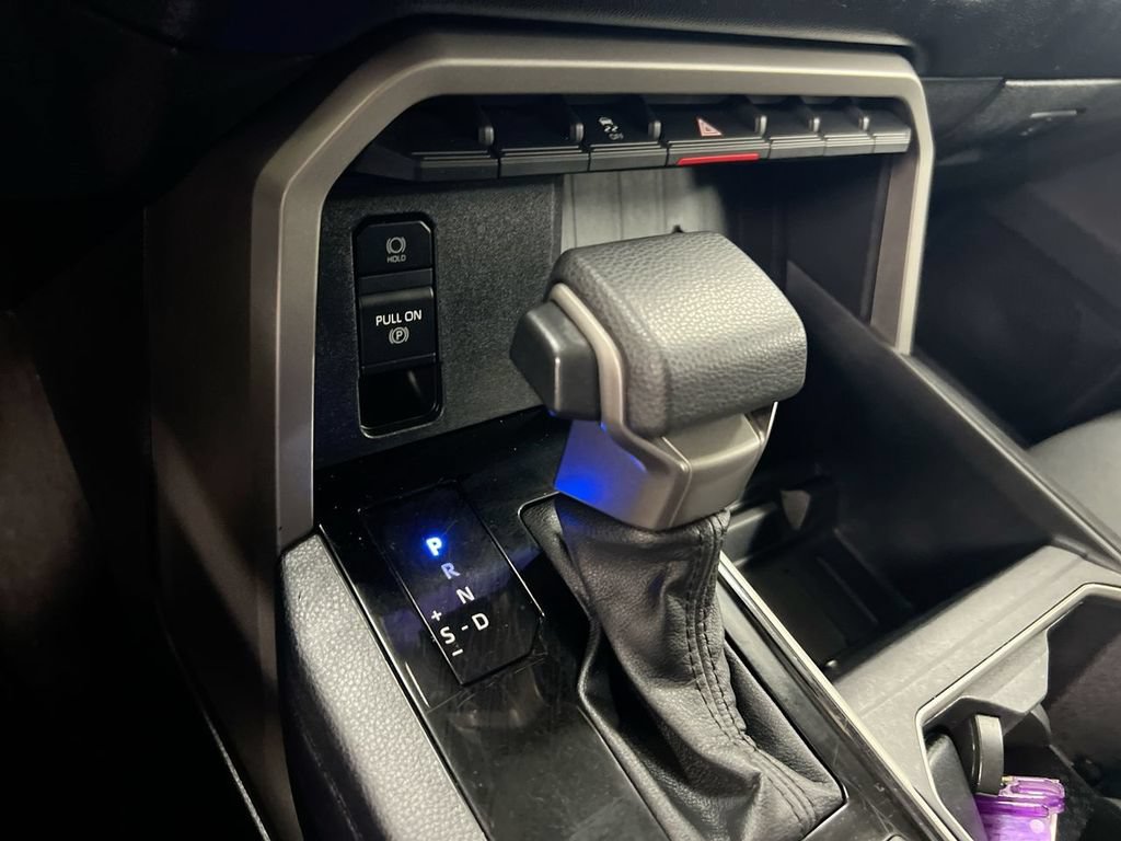 Used 2022 Toyota Tundra SR5 RWD image 17