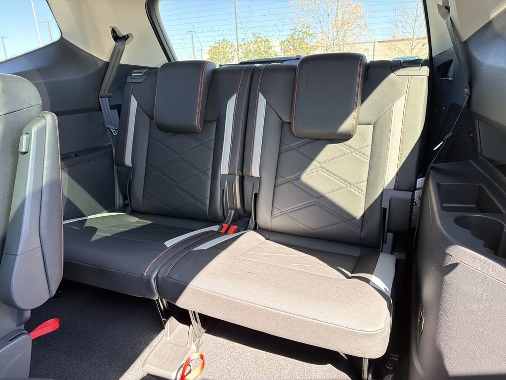 New 2026 Volkswagen Atlas Peak Edition image 15