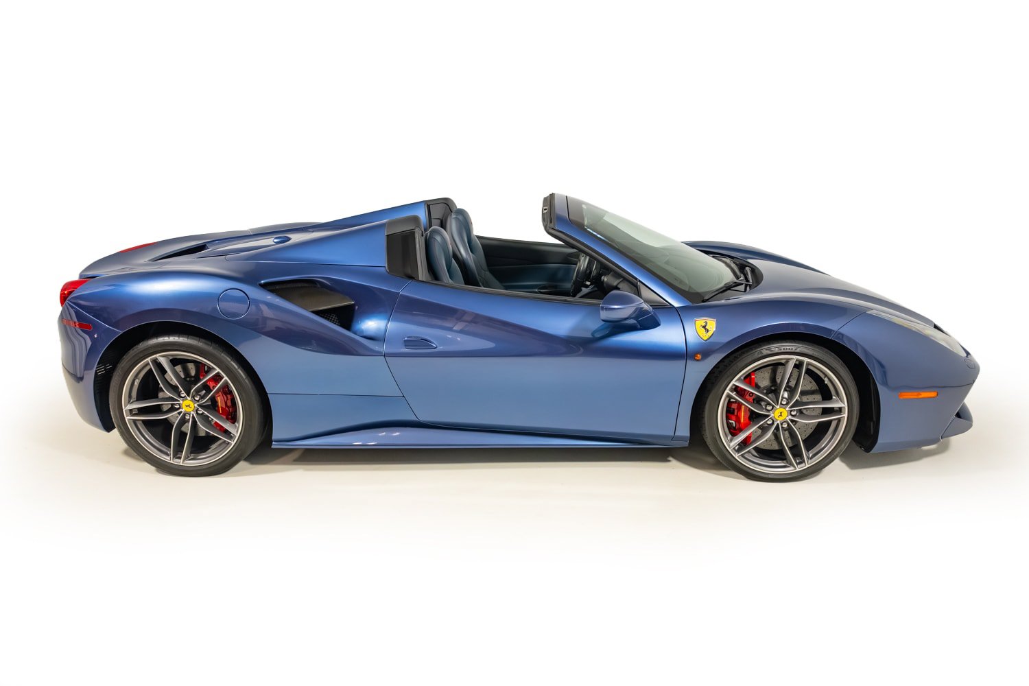 Certified 2019 Ferrari 488 Spider RWD image 18